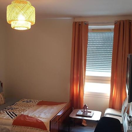 Apartamento Studio Orleans Theatre Exterior foto